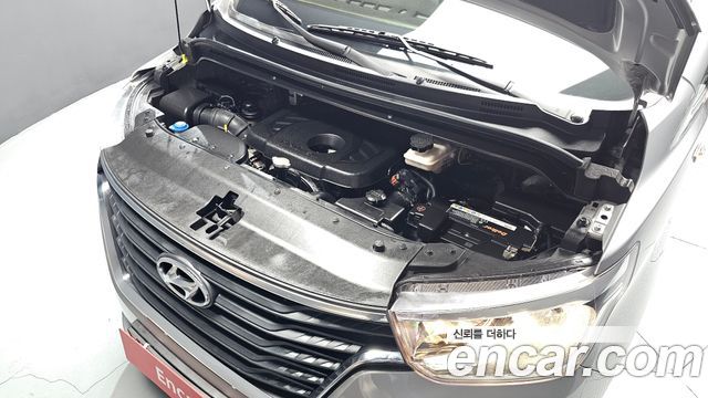 Hyundai Grand Starex Van 5-Seater Smart 2020 — фото 6