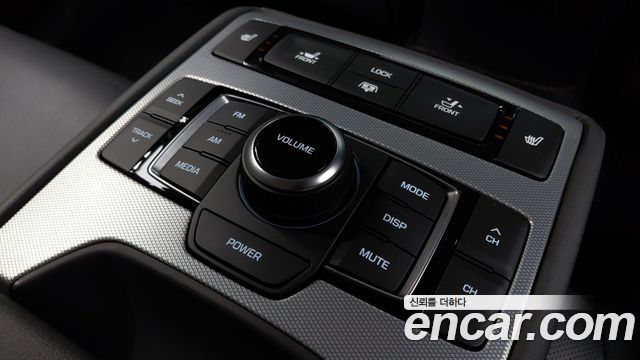 Genesis G80 3.3 GDI AWD Prestige 2018 — фото 16