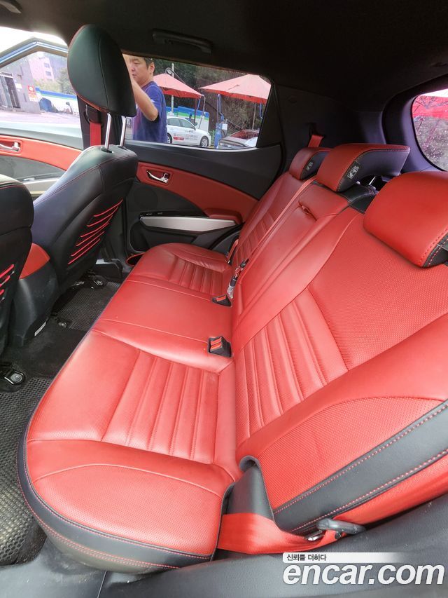 KG Mobility (SsangYong) Tivoli Air Diesel IX 2WD 2016 — фото 10