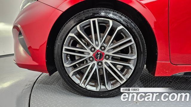 Kia K3 (II) 1.6 Turbo GT 5Door Signature 2022 — фото 5