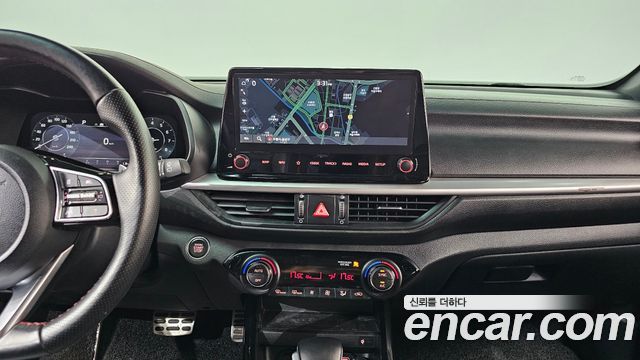 Kia K3 (II) 1.6 Turbo GT 5Door Signature 2022 — фото 16
