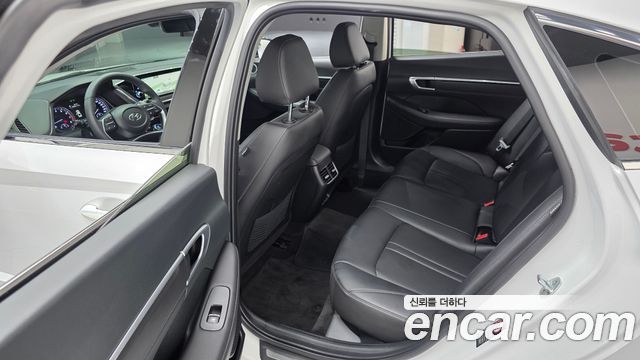 Hyundai Sonata (DN8) 2.0 Premium Plus 2022 — фото 12
