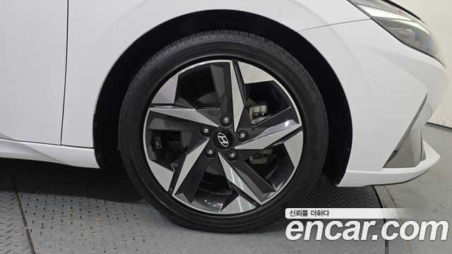 Hyundai Avante (CN7) 1.6 Inspiration 2023 — фото 21