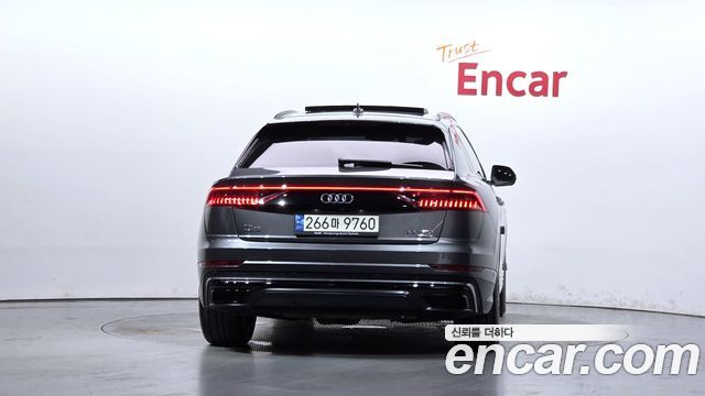 Audi Q8 (4M) 55 TFSI Quattro Premium 2021 — фото 4