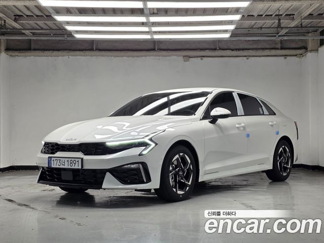 Kia K5 (III) 2.0 Noblesse 2027 — фото 1