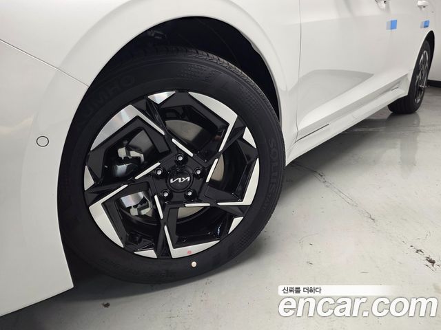 Kia K5 (III) 2.0 Noblesse 2027 — фото 23