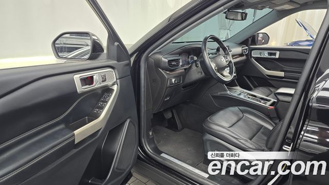 Ford Explorer (VI) 2.3 LimIted 4WD 2022 — фото 10