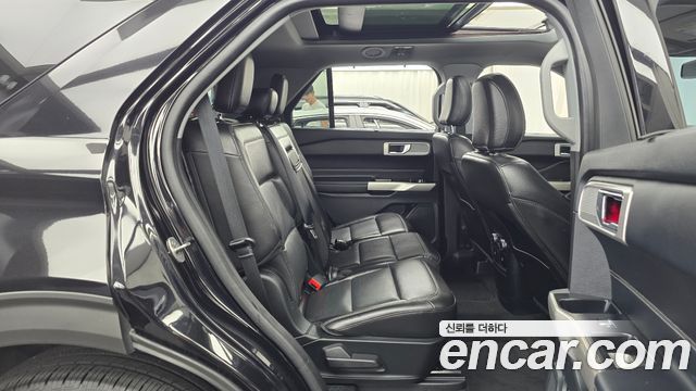 Ford Explorer (VI) 2.3 LimIted 4WD 2022 — фото 12