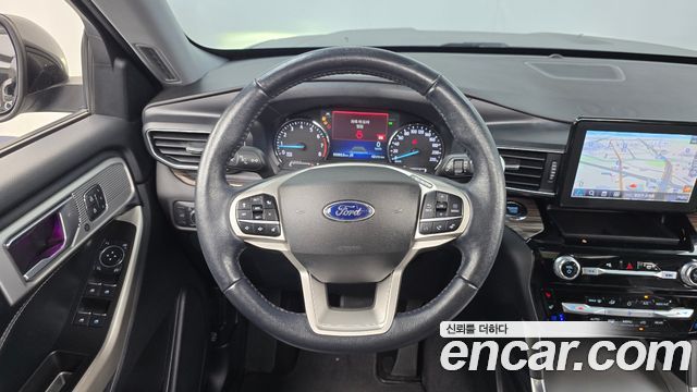 Ford Explorer (VI) 2.3 LimIted 4WD 2022 — фото 13