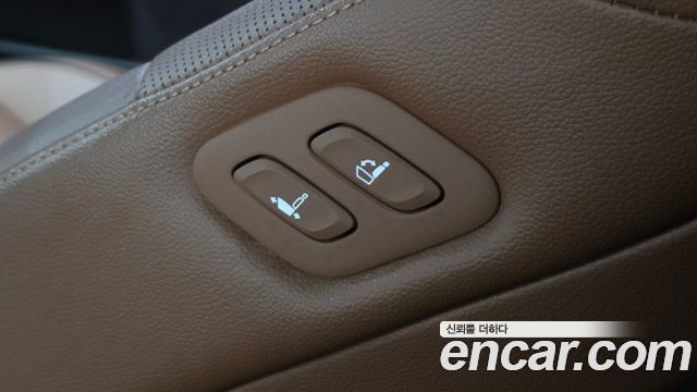 Genesis G80 (RG3) Gasoline 2.5 Turbo 2WD 2022 — фото 19