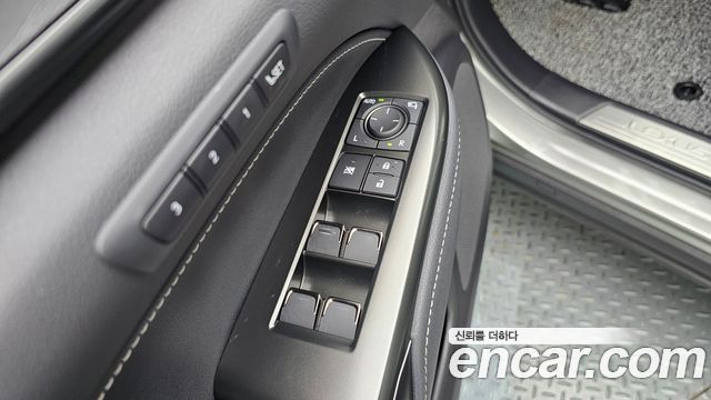 Lexus NX350h (II) Luxury 2025 — фото 17