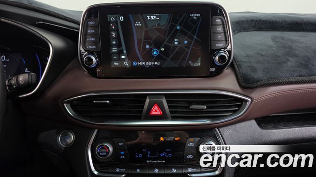 Hyundai Santa Fe (TM) Diesel 2.2 4WD Inspiration 2019 — фото 12