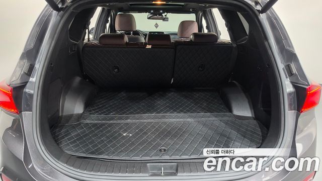 Hyundai Santa Fe (TM) Diesel 2.2 4WD Inspiration 2019 — фото 19