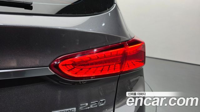 Hyundai Santa Fe (TM) Diesel 2.2 4WD Inspiration 2019 — фото 23