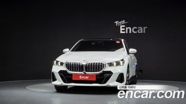 BMW 5 Series (G60) 530i xDrive M Sport 2025 — фото 3