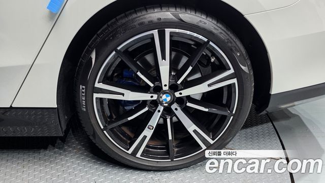 BMW 5 Series (G60) 530i xDrive M Sport 2025 — фото 21