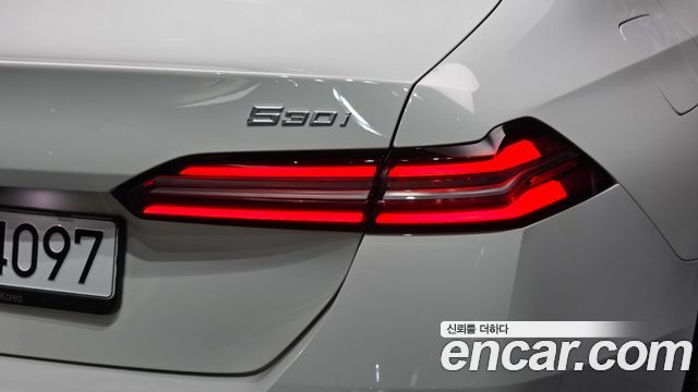 BMW 5 Series (G60) 530i xDrive M Sport 2025 — фото 23