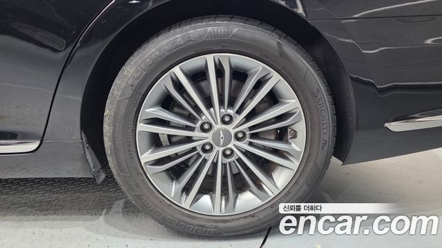 Genesis EQ900 3.8 GDI AWD Premium Luxury 2016 — фото 21