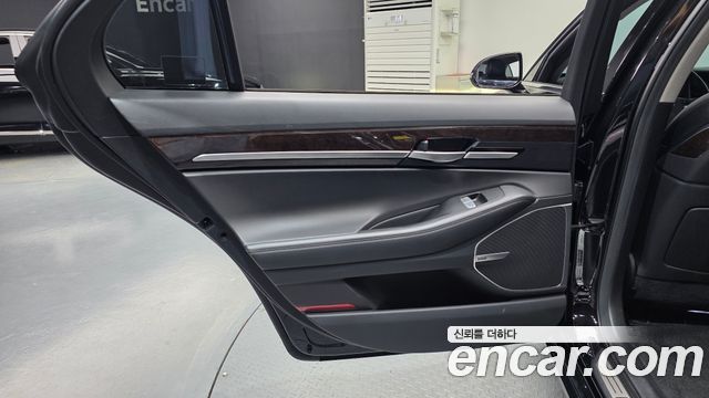 Genesis EQ900 3.8 GDI AWD Premium Luxury 2016 — фото 25