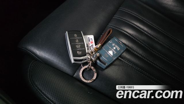 Genesis EQ900 3.8 GDI AWD Premium Luxury 2016 — фото 27