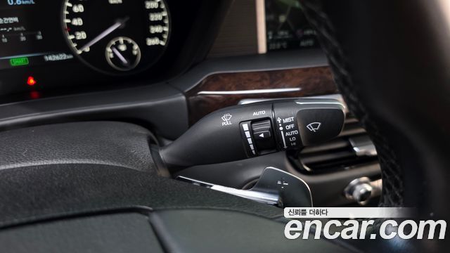 Genesis EQ900 3.8 GDI AWD Premium Luxury 2016 — фото 35
