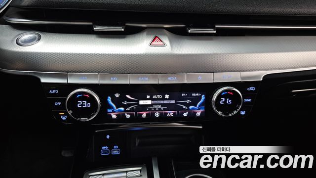 Genesis Electrified G80 (RG3) e-AWD 2024 — фото 27