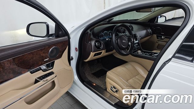 Jaguar XJ 3.0D Premium Luxury LWB X351 2011 — фото 10