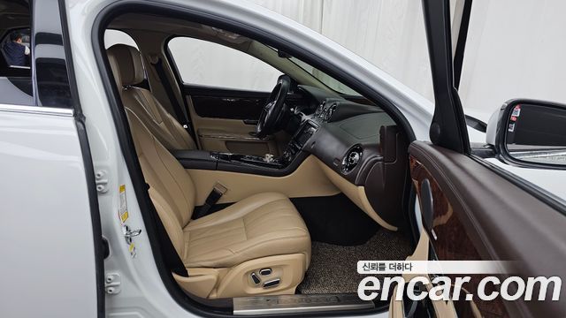 Jaguar XJ 3.0D Premium Luxury LWB X351 2011 — фото 11