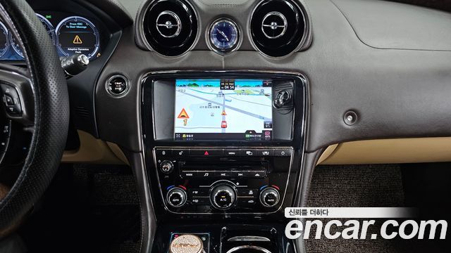 Jaguar XJ 3.0D Premium Luxury LWB X351 2011 — фото 14