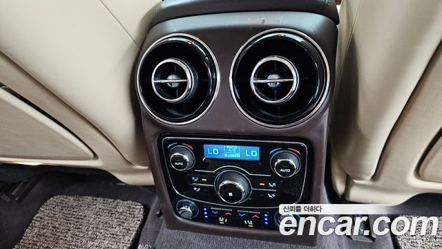 Jaguar XJ 3.0D Premium Luxury LWB X351 2011 — фото 19