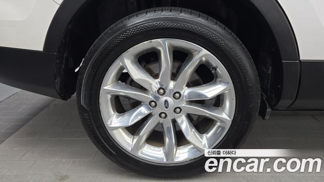 Ford Explorer 3.5 Limited 4WD 5th 2014 — фото 5