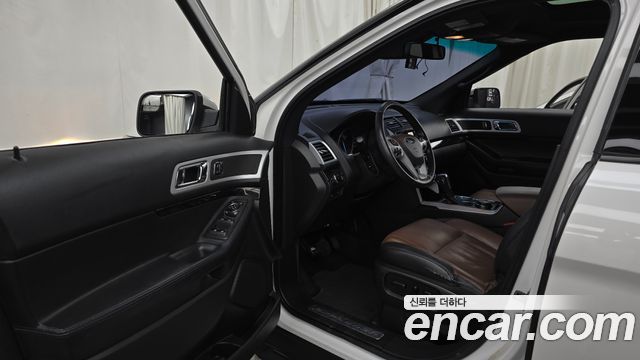 Ford Explorer 3.5 Limited 4WD 5th 2014 — фото 10