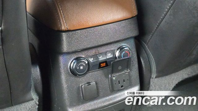 Ford Explorer 3.5 Limited 4WD 5th 2014 — фото 19