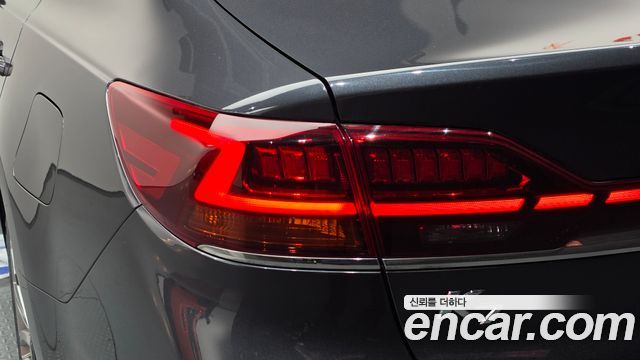 Kia K7 Premier 2.5 GDI Noblesse 2020 — фото 23