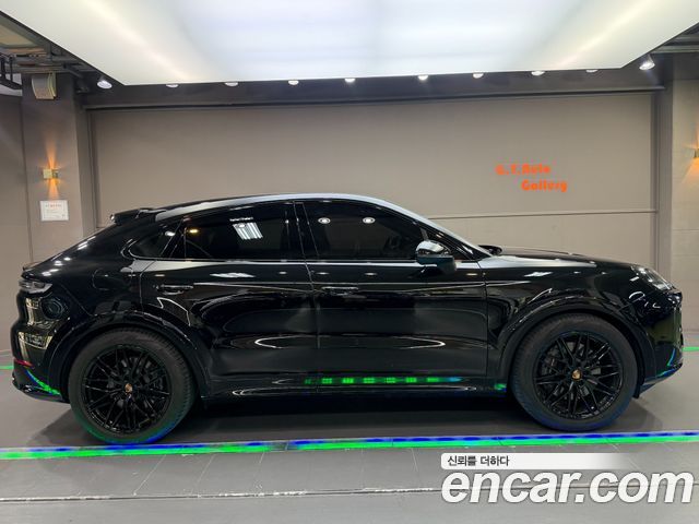 Porsche Cayenne (PO536) 3.0 E-Hybrid Coupe 2025 — фото 6