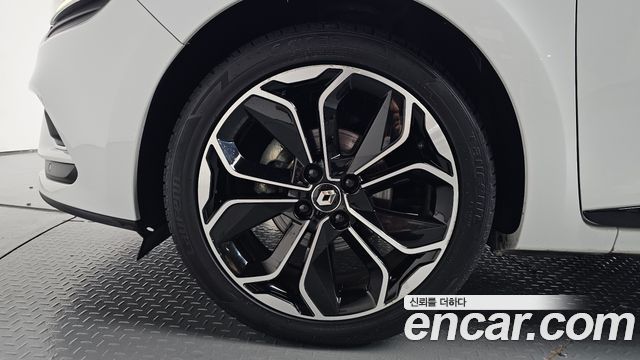 Renault Korea Clio Intens 2019 — фото 5