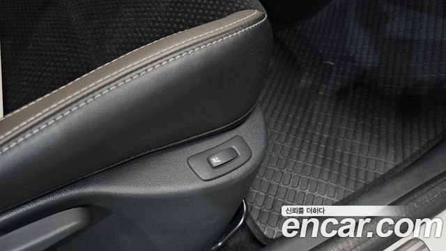 Renault Korea Clio Intens 2019 — фото 18