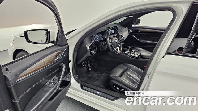 BMW 5 Series (G30) 530i M Sport Package Plus 2018 — фото 10