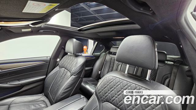 BMW 5 Series (G30) 530i M Sport Package Plus 2018 — фото 18