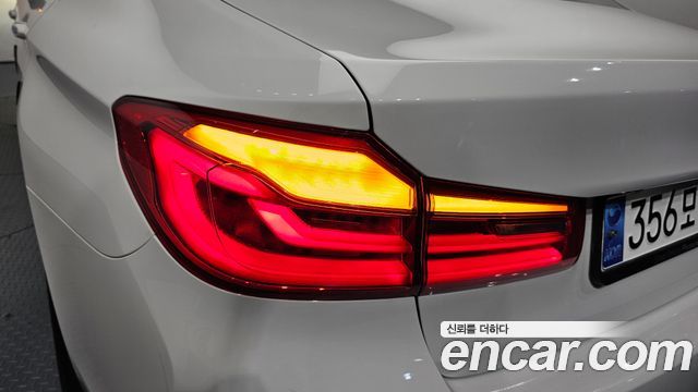 BMW 5 Series (G30) 530i M Sport Package Plus 2018 — фото 23