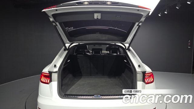Audi Q8 (4M) 45 TDI Quattro Premium 2021 — фото 20