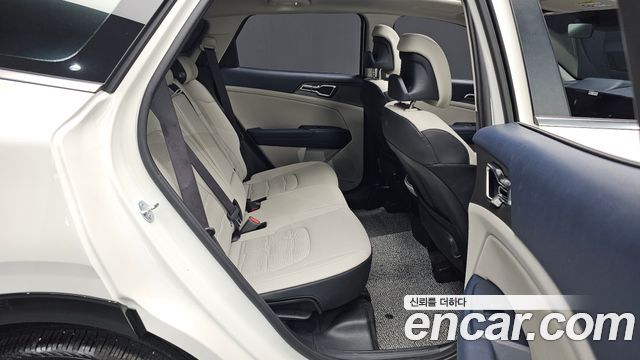 Kia Sportage (V) Gasoline 1.6 Turbo 2WD Signature 2025 — фото 11