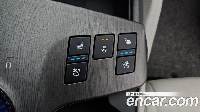 Kia Sportage (V) Gasoline 1.6 Turbo 2WD Signature 2025 — фото 15