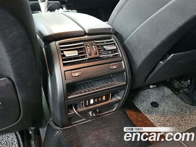 BMW 5 Series (F10) 520d xDrive M Aero Dynamic 2016 — фото 17