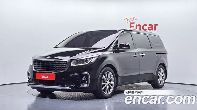 Kia Carnival 9-Seater Prstige 2020 — фото 1