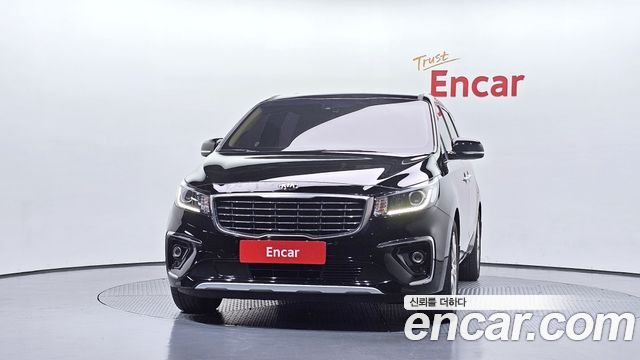 Kia Carnival 9-Seater Prstige 2020 — фото 3