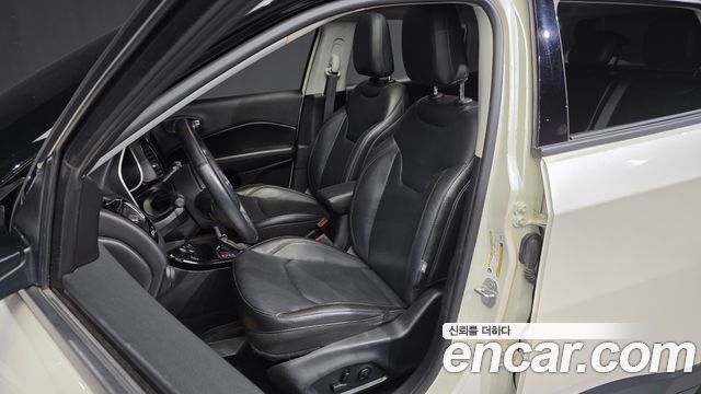 Jeep Compass (II) 2.4 Limitied AWD 2018 — фото 10