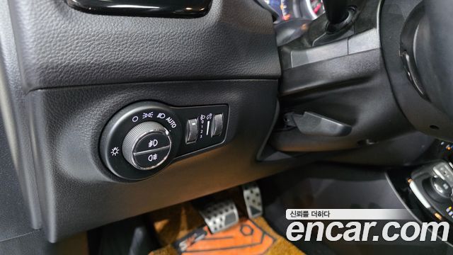 Jeep Compass (II) 2.4 Limitied AWD 2018 — фото 14