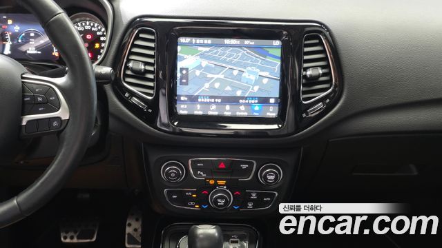 Jeep Compass (II) 2.4 Limitied AWD 2018 — фото 27