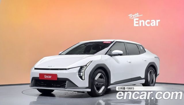 Kia EV4 Long Range 2WD Earth